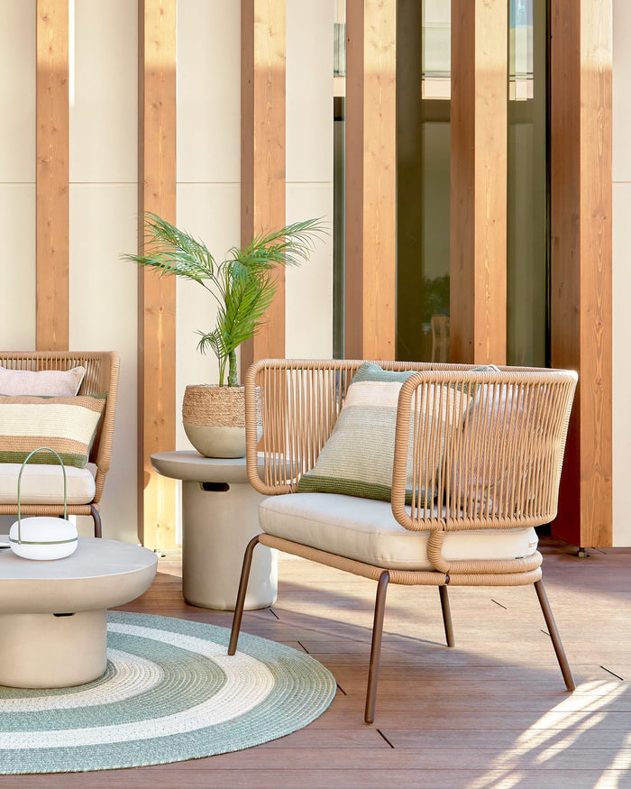 Kave Home - Nadin fauteuil in beige koord met gegalvaniseerde stalen