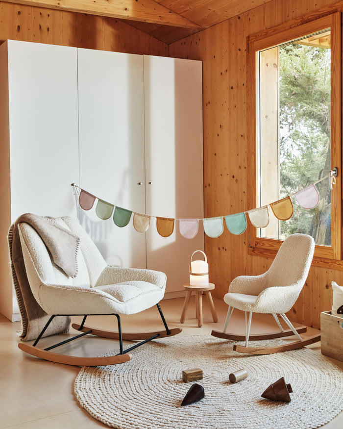 Kave Home - Kinderkruk Dilcia in massief rubberhout 31 cm hoog