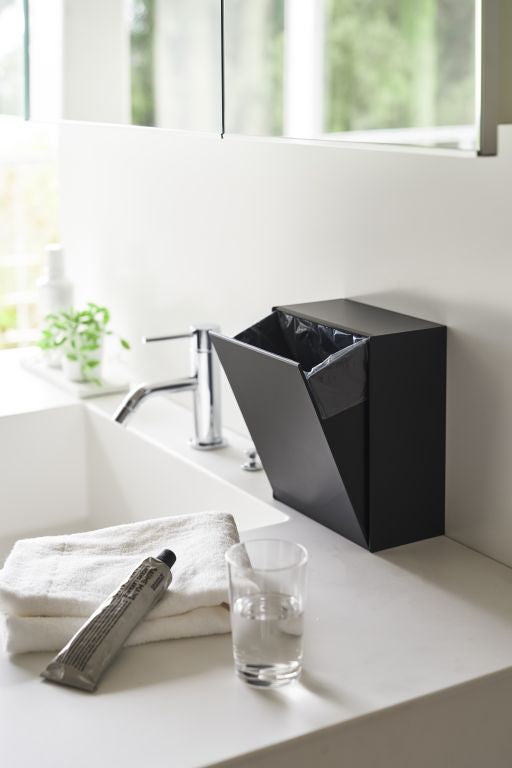 Yamazaki Zelfklevend Badkamer Prullenbakje - Tower - Zwart