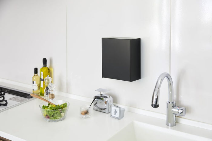 Yamazaki Zelfklevend Badkamer Prullenbakje - Tower - Zwart