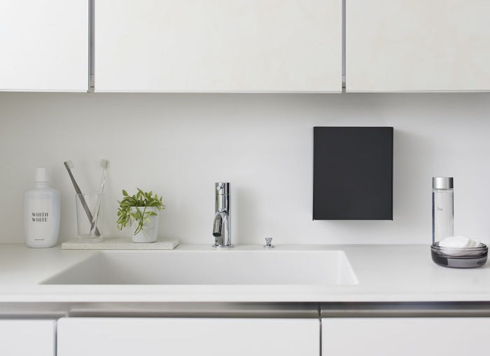 Yamazaki Zelfklevend Badkamer Prullenbakje - Tower - Zwart