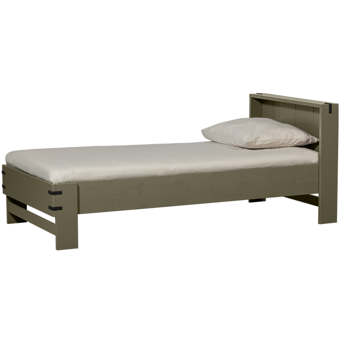 WOOOD Bobby Bed - Grenen - Forrest - 82x99x207