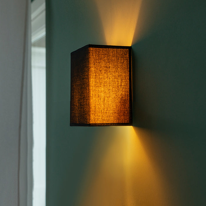 QAZQA Landelijke wandlamp zwart met stoffen kap - Vete