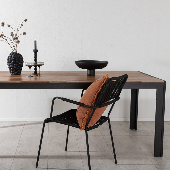 Nest outdoor Lasse Tuintafel Aluminium Zwart - met Houten Tafelblad