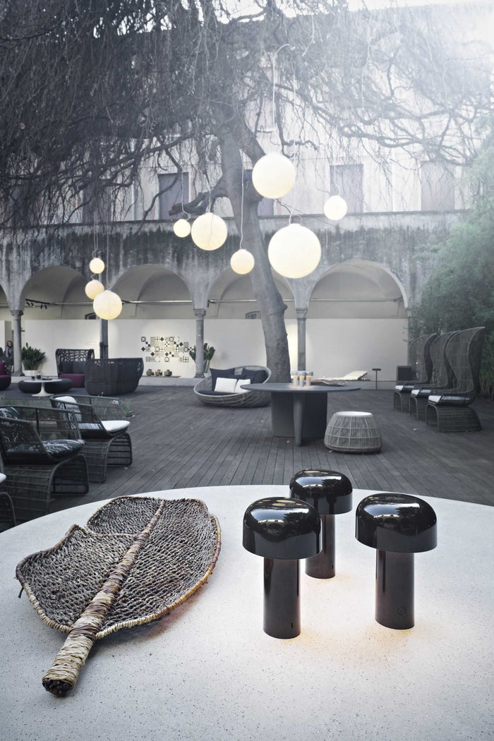 Flos Bellhop tafellamp LED oplaadbaar baksteenrood