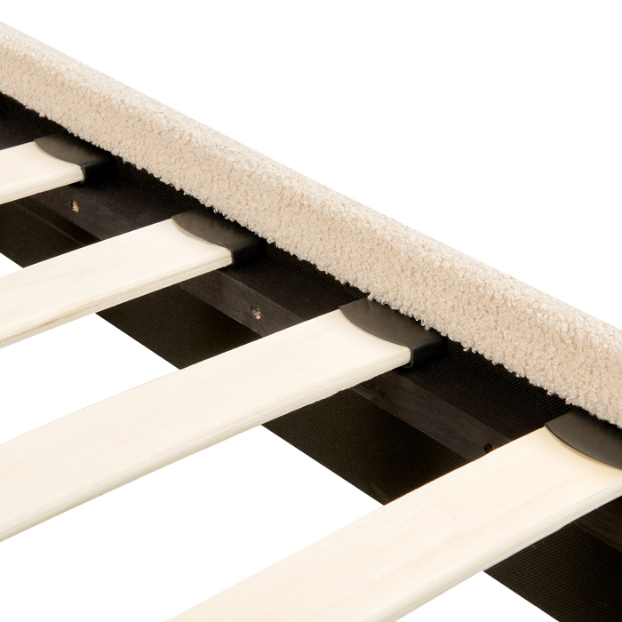 Beliani-FLAYAT -Tweepersoonsbed-Lichtbeige-140 x 200 cm-Bouclé