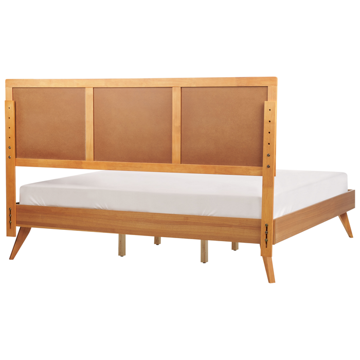 Beliani - ISTRES - Tweepersoonsbed - Lichthout - 180 x 200 cm - MDF