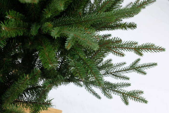 Arkansas Dark Green kunstkerstboom - 243 cm - Donkergroen - Ø155 cm -