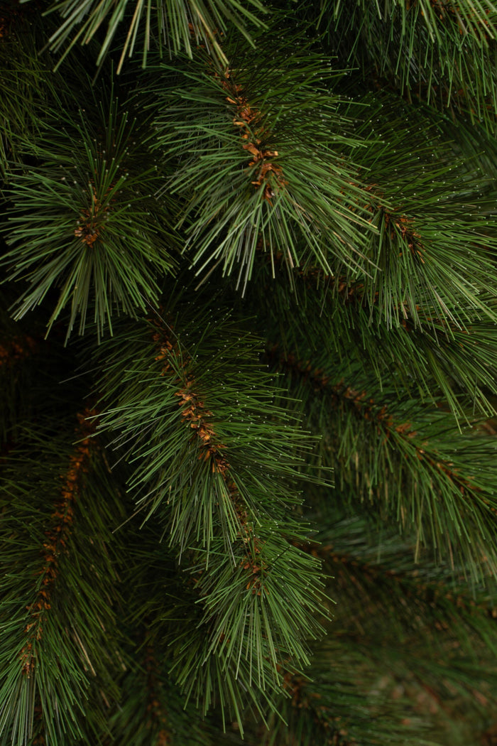 Black Box Trees Sotka Smalle Kunstkerstboom - H230 x Ø64 cm - Groen