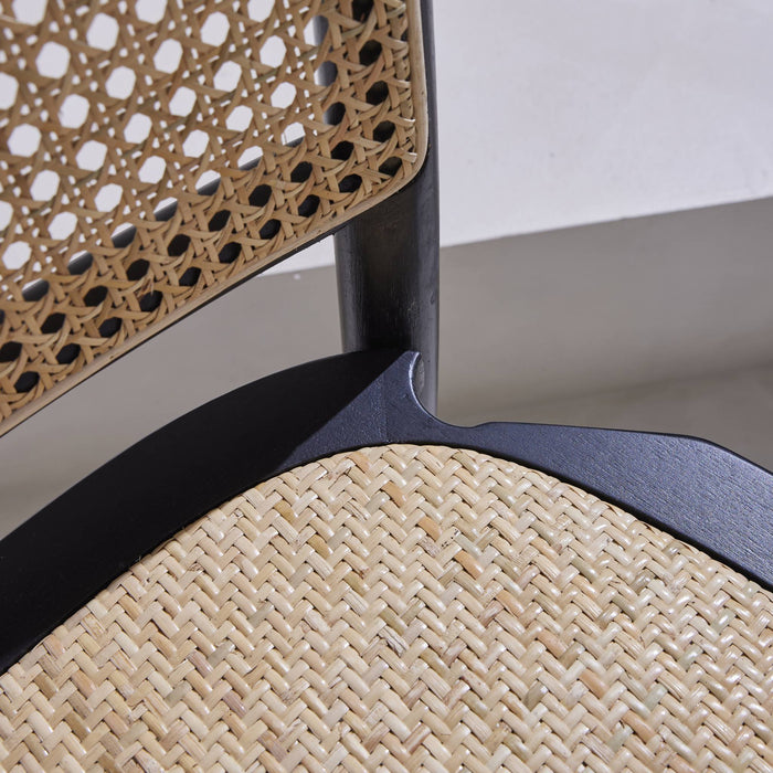 sweeek - Houten en rotan vintage stoelen (set van 2)