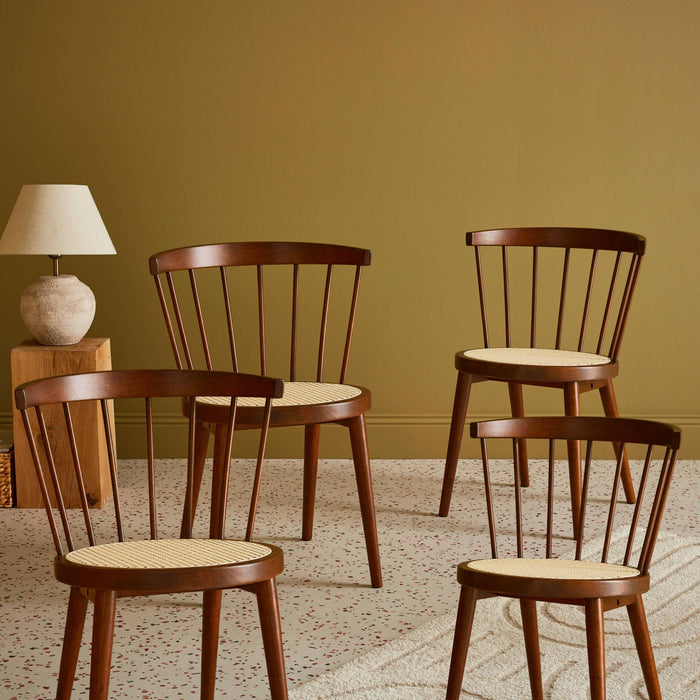 sweeek - Houten en rotan stoelen (set van 4)