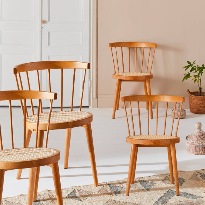 sweeek - Houten en rotan stoelen (set van 4)