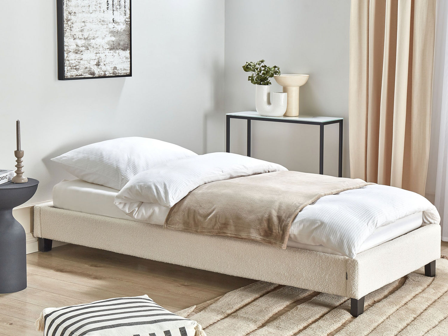 Beliani - ROANNE - Eenpersoonsbed - Lichtbeige - 90 x 200 cm - Bouclé