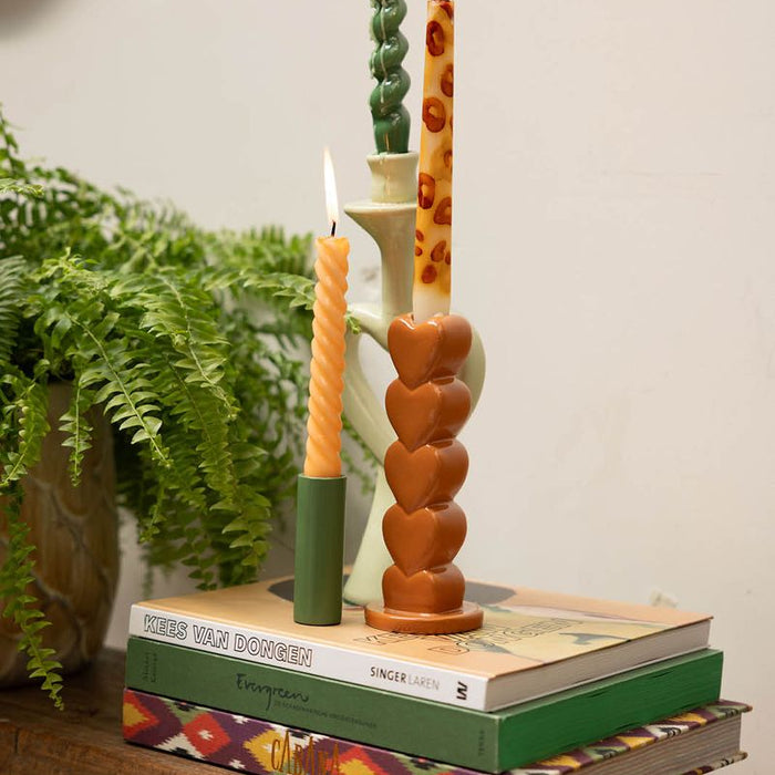 Sissy-Boy Oranje kandelaar met opgestapelde hartjes