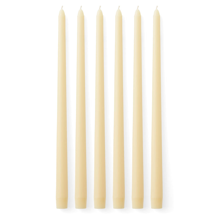Audo Copenhagen Spire Smooth Tapered kaarsen H38 set van 6 Ivory