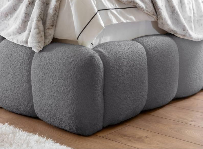 NADUVI Collection Bedframe Chloe bouclé met opbergvak