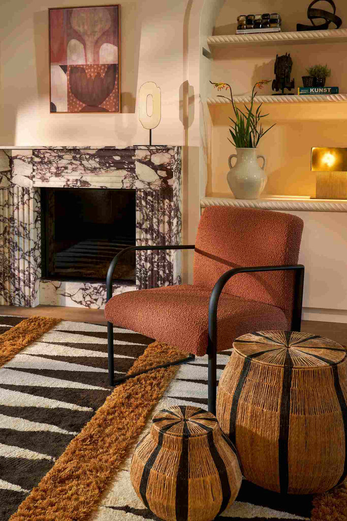 Mica Decorations Ornament op Voet - L20 x B10 x H40 cm - Crème