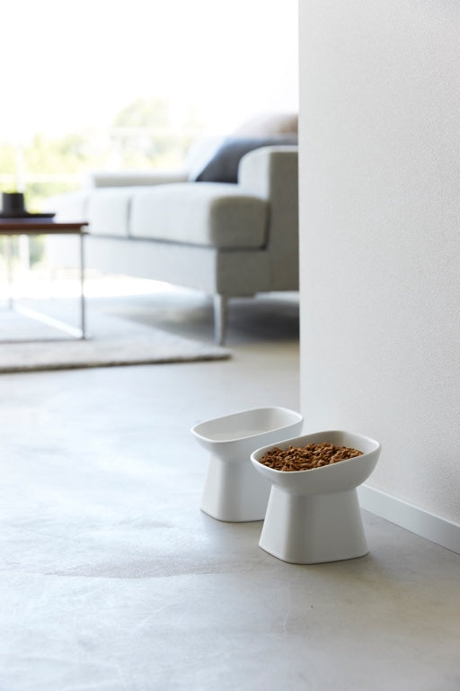 Yamazaki Voerbak Kat | Hond - Schuin - Keramisch - Tower - Wit