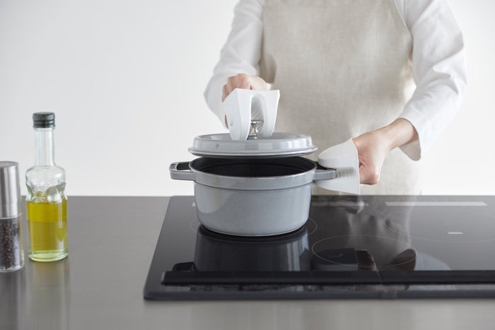 Yamazaki Siliconen Ovenwanten - Magnetisch - Tower - Wit (set van 2)