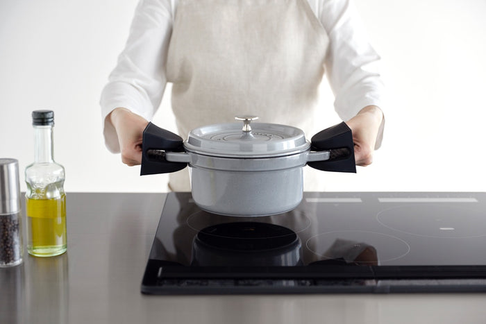 Yamazaki Siliconen Ovenwanten - Magnetisch - Tower - Zwart (set van 2)