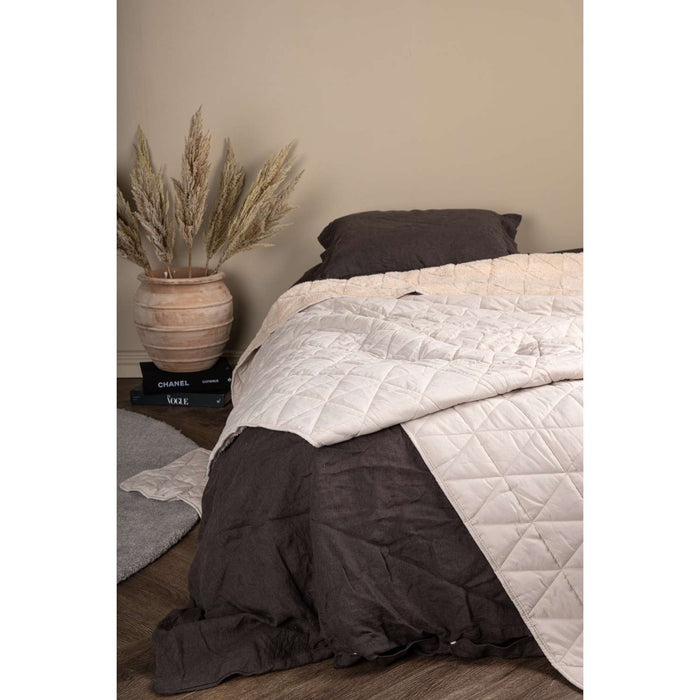 Venture Home Nilla Beddengoed 260x260x1 - Beige