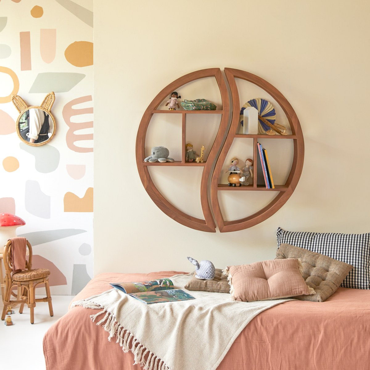 Tikamoon - Ying Yang - Wandplank voor kinderkamer van massief teakhout