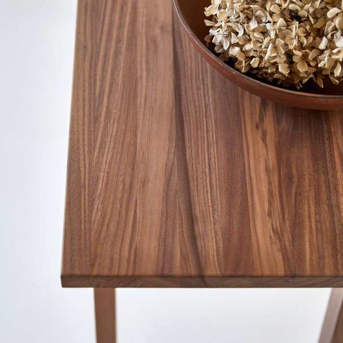 Tikamoon - Esmée - Massief notenhouten bijzettafel