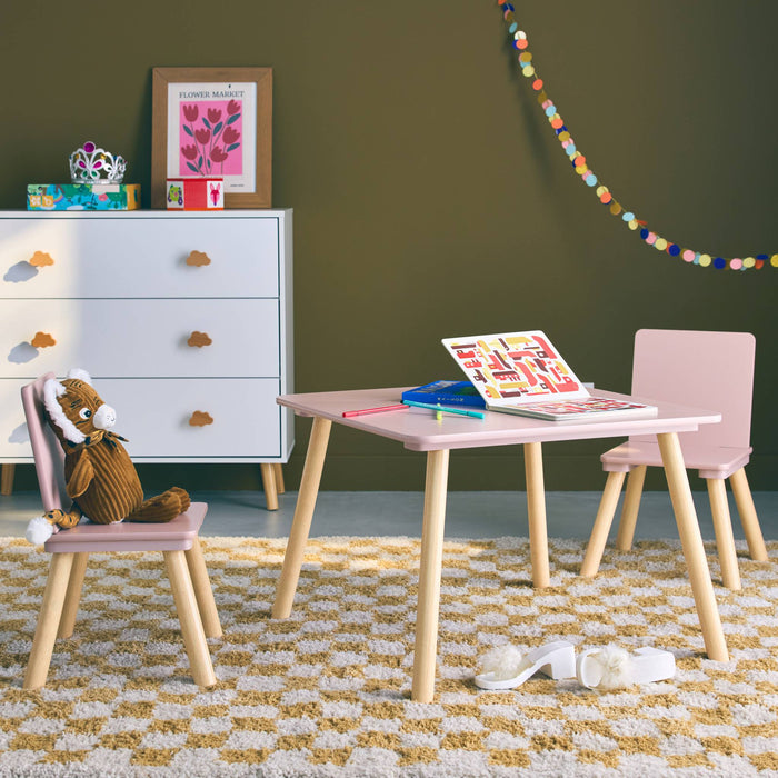 sweeek - Vierkante kindertafel grenenhout 2 stoelen