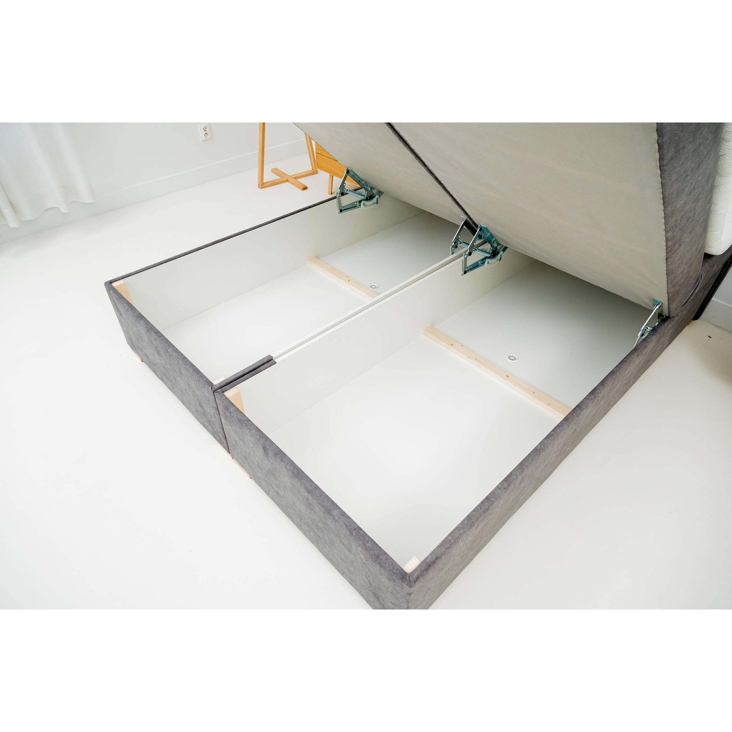 by fonQ Ora Boxspring met Relaxfunctie 160 x 200 cm - Fluweel - Okergeel