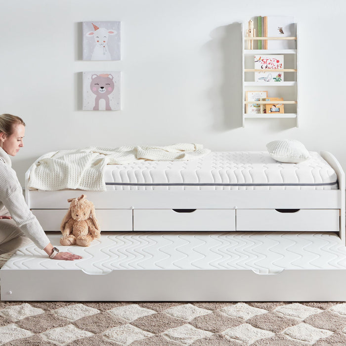 Beliani - PETITE - Schuimmatras - Wit - 80 x 200 cm - Polyester