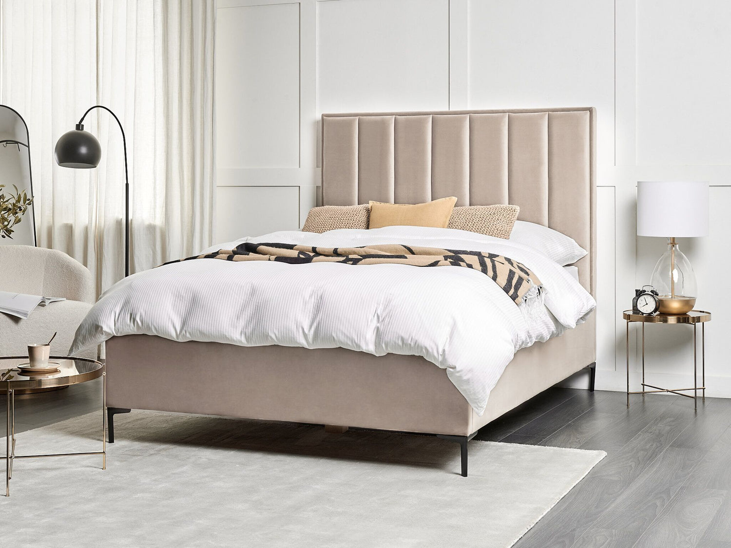 Beliani-SEZANNE -Bed met opbergruimte-Taupe-160 x 200 cm-Fluweel