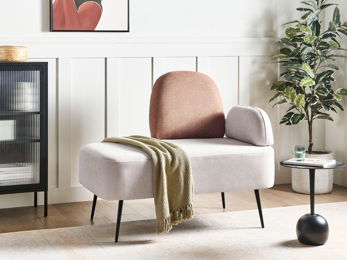 Beliani - ARCEY - Chaise longue - Lichtbeige - Rechtszijdig - Stof