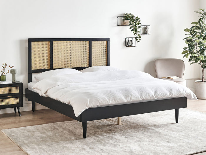Beliani - AURAY - Tweepersoonsbed - Zwart - 160 x 200 cm - Rubberhout