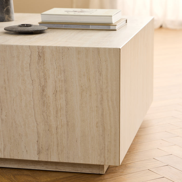 327425-x01-202412240622-A.jpg (9742455) 