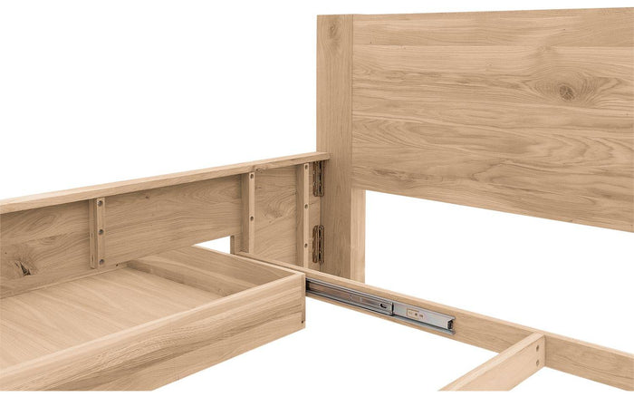 Goossens Bedframe Bibi - 180 x 200 - Eiken naturel - Hout