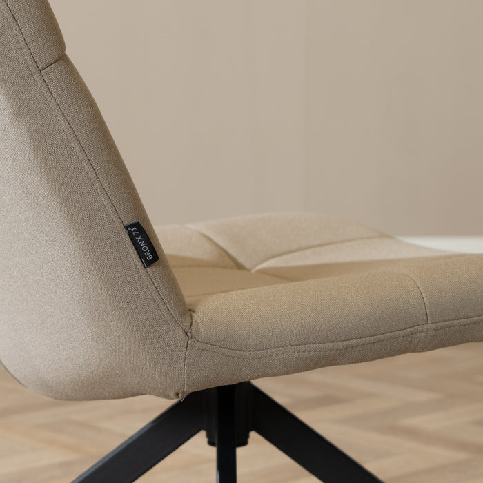 Bronx71 Scandinavische fauteuil Eevi gerecyclede stof taupe