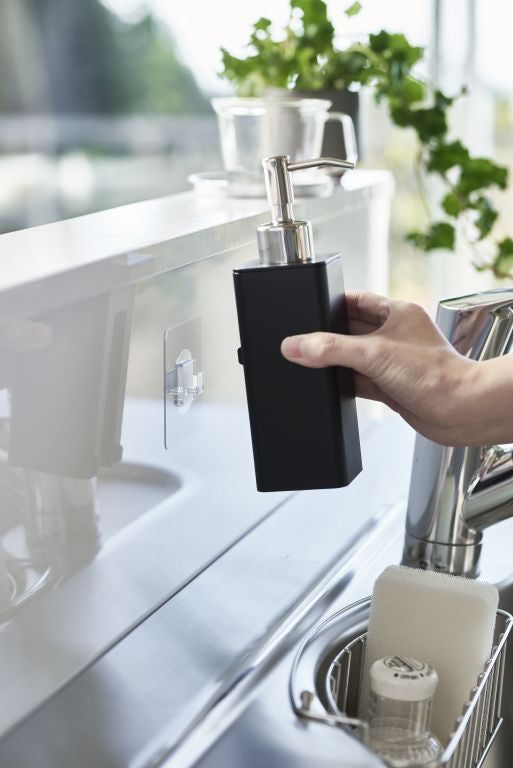 Yamazaki - Zeeppompje hangend