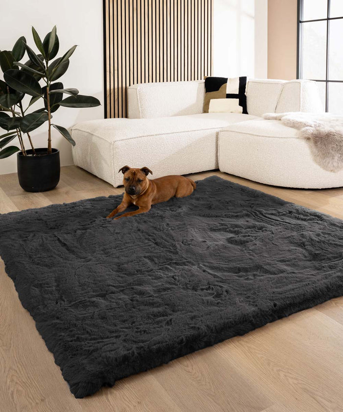 Tapeso Fluffy vloerkleed vierkant - Comfy Deluxe donkergrijs - 130x130