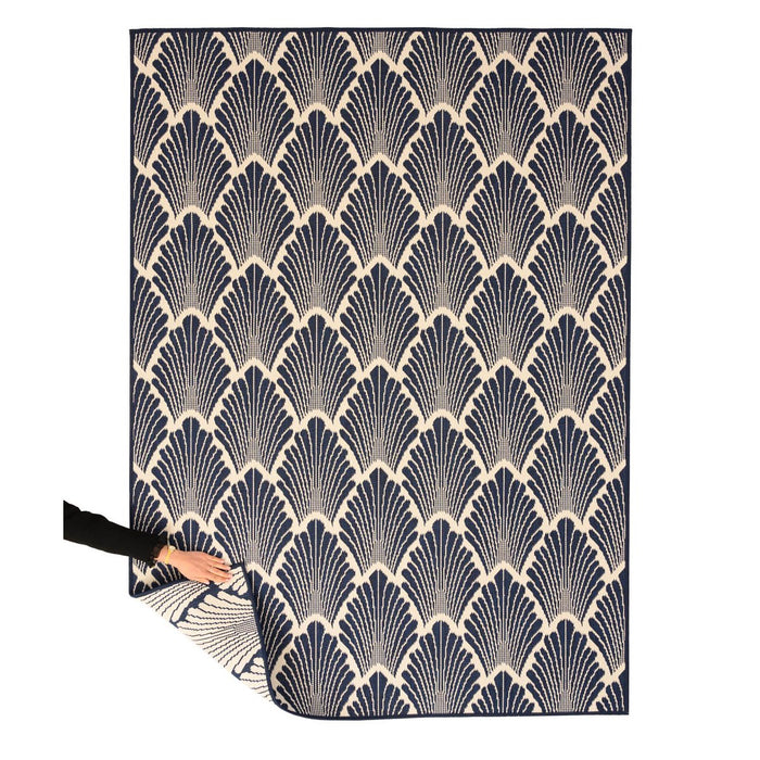 Tapeso Modern buitenkleed - Flip Scale donkerblauw - 160x220 cm