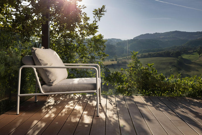 Houe Avon Lounge fauteuil frame wit stof Char heritage