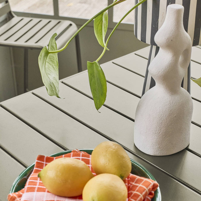 sweeek - Hoge tuintafel 4 plaatsen metaal