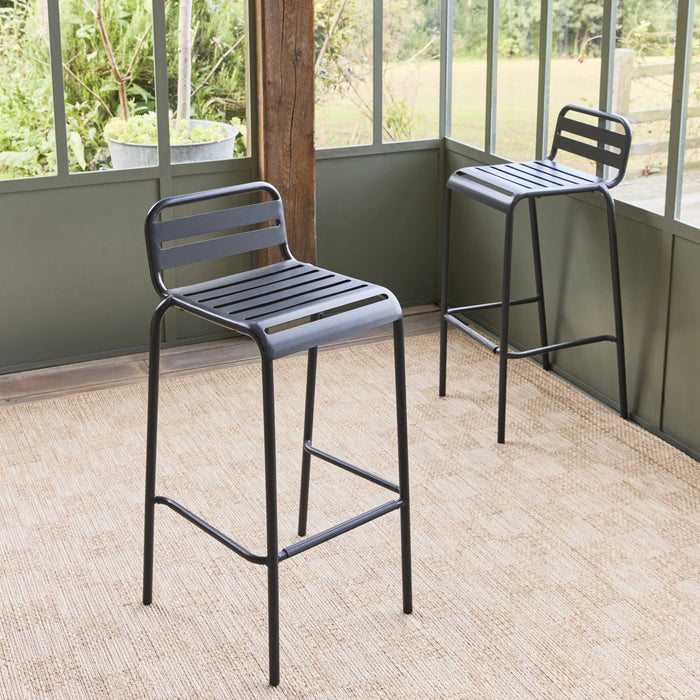 sweeek - Stalen tuinstoel (set van 2)