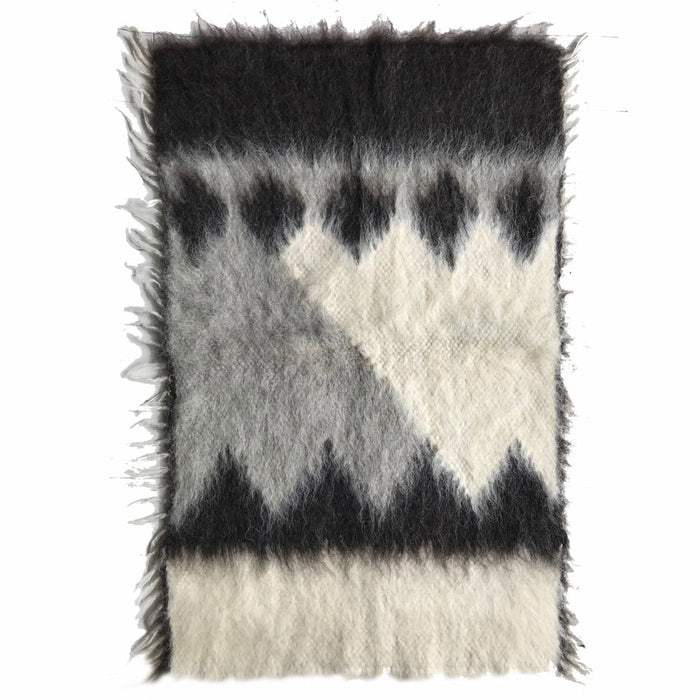 327979-x00-202501281722-C.jpg (9881352) 