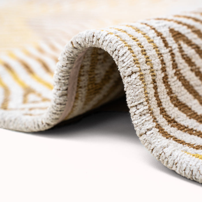 Louis de Poortere Coral Meditation Vloerkleed 240 x 340 cm - Yellow Hippy