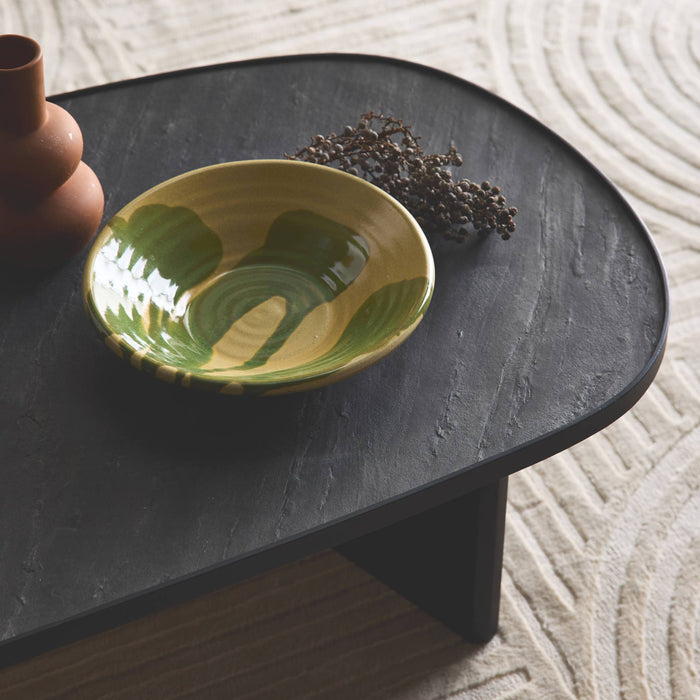 sweeek - Ovale salontafel mangohout en steenfineer