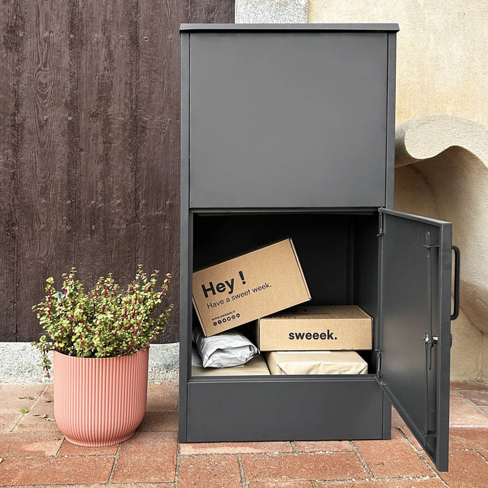 sweeek - Pakketbrievenbus 56 cm van gegalvaniseerd staal met slot