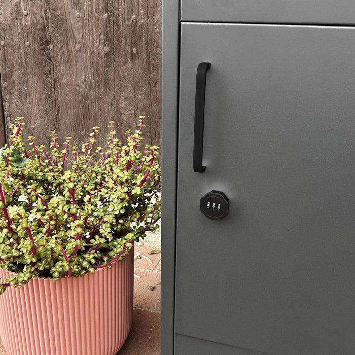 sweeek - Pakketbrievenbus 56 cm van gegalvaniseerd staal met slot