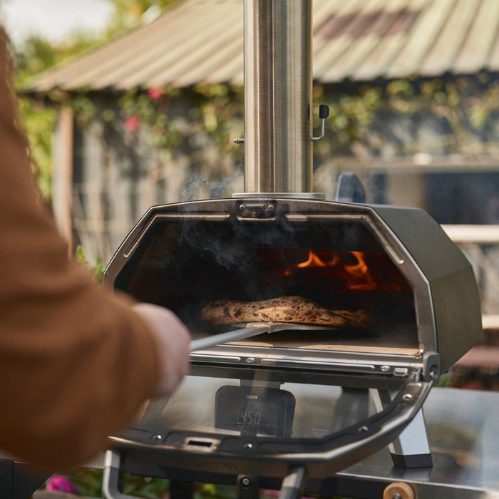 Ooni Pizzaoven Karu 2 Pro voor Pizza's tot Ø 40 cm - Zwart / Zilver