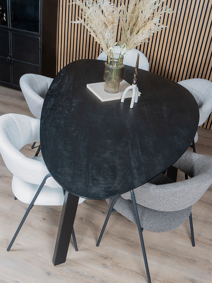 Home67 - Eettafel Tinus Zwart - Kiezelvormig 240 cm