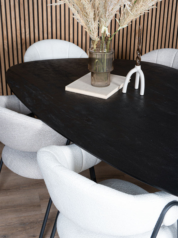 Home67 - Eettafel Tinus Zwart - Kiezelvormig 240 cm
